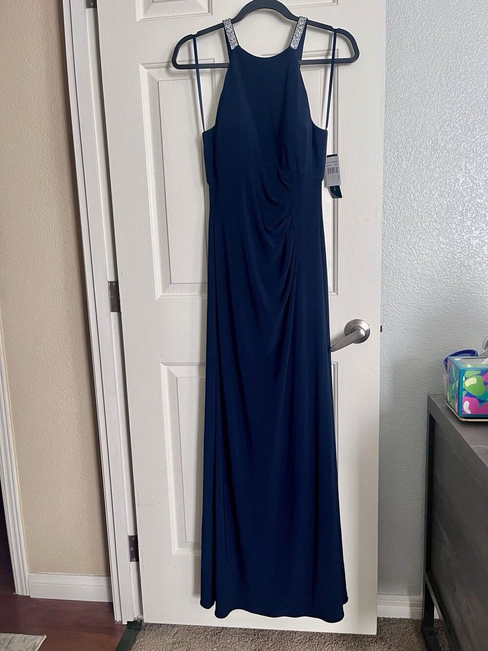NEW Betsy & Adam Navy Solid Halter Neck Sleeveless Long Formal Maxi Gown Sz 10